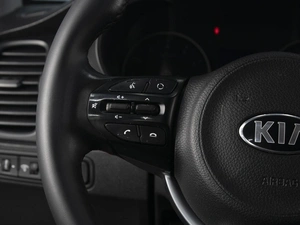 Седан Kia Rio 2020 года, 1420000 рублей, Омск