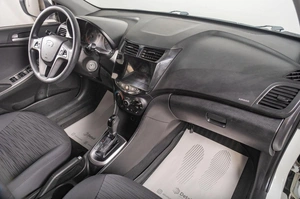 Седан Hyundai Solaris 2016 года, 1339000 рублей, Томск