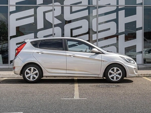 Хетчбэк Hyundai Solaris 2011 года, 898000 рублей, Краснодар