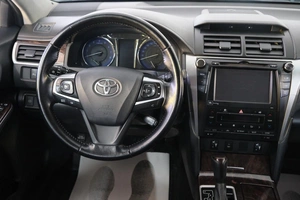 Седан Toyota Camry 2016 года, 1939000 рублей, Омск