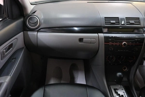 Седан Mazda Axela 2008 года, 719000 рублей, Омск