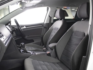 Универсал Volkswagen Golf 2014 года, 1090000 рублей, Омск