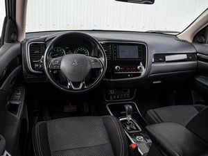 Внедорожник Mitsubishi Outlander 2021 года, 2395000 рублей, Краснодар
