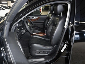 Внедорожник Infiniti QX70 2013 года, 2949000 рублей, Санкт-Петербург