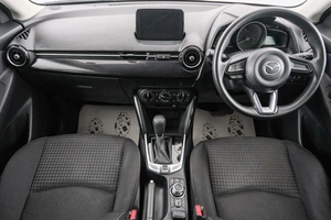Хетчбэк Mazda Demio 2019 года, 1329000 рублей, Красноярск