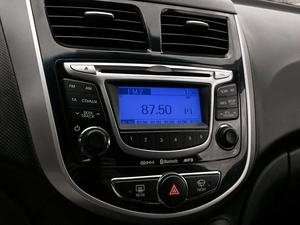 Хетчбэк Hyundai Solaris 2012 года, 999300 рублей, Волгоград