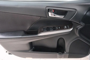 Седан Toyota Camry 2018 года, 1849000 рублей, Красноярск