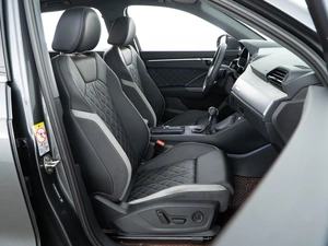 Внедорожник Audi Q3 2025 года, 4245999 рублей, Москва