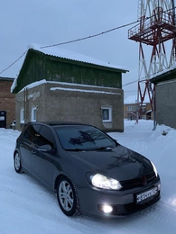 Хетчбэк Volkswagen Golf 2010 года, 775000 рублей, Ачинск
