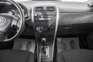 Седан Toyota Corolla 2007 года, 849000 рублей, Барнаул