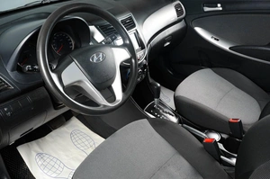 Седан Hyundai Solaris 2014 года, 1049000 рублей, Тюмень