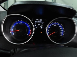 Седан Hyundai Elantra 2012 года, 999000 рублей, Воронеж