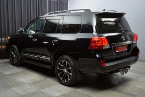 Внедорожник Toyota Land Cruiser 2013 года, 4499000 рублей, Красноярск