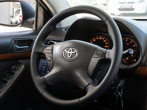 Седан Toyota Avensis 2006 года, 650000 рублей, Волгоград