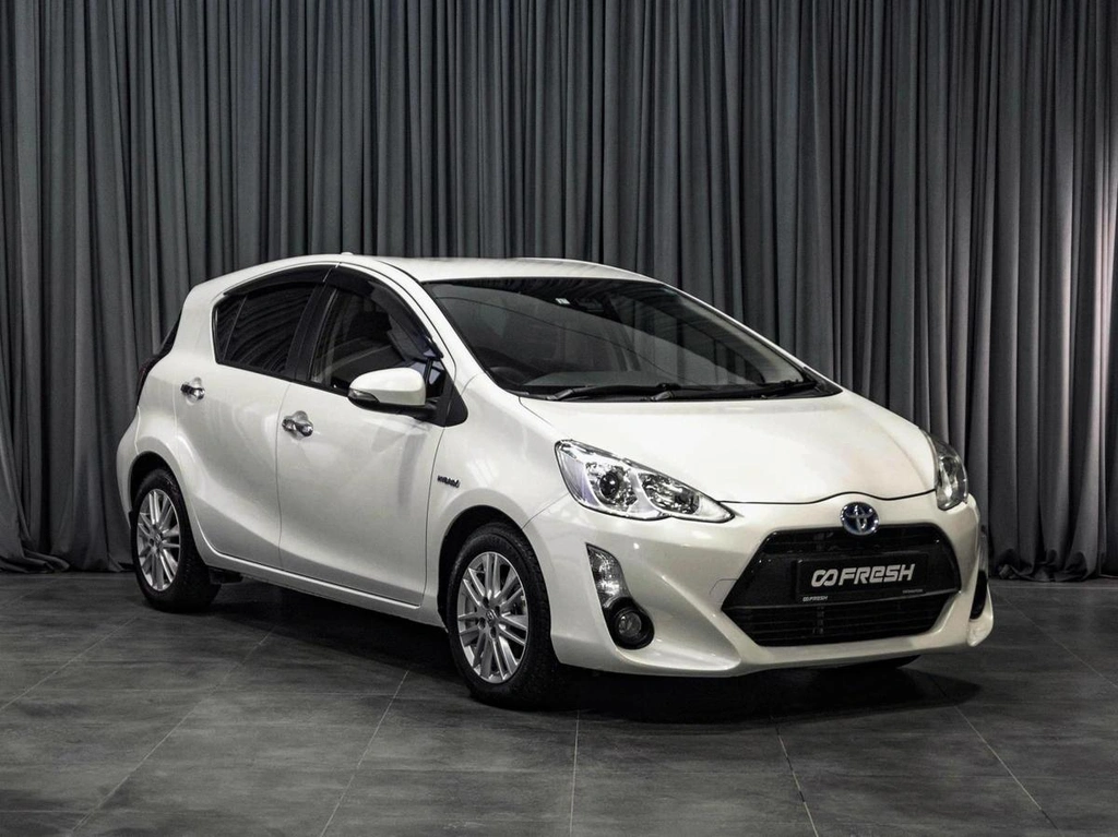 Хетчбэк Toyota Aqua 2016 года, 1229000 рублей, Тюмень