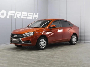 Седан ВАЗ (LADA) Vesta 2018 года, 900000 рублей, Омск