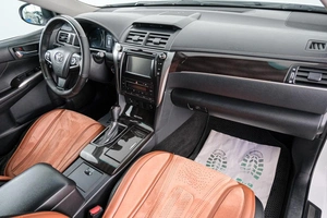 Седан Toyota Camry 2016 года, 1899000 рублей, Красноярск