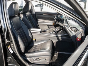 Седан Lexus ES 2017 года, 2898000 рублей, Краснодар