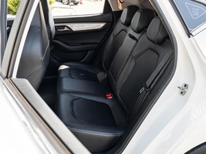 Лифтбек JAC J7 2023 года, 1220000 рублей, Краснодар