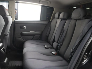 Хетчбэк Nissan Tiida 2007 года, 520000 рублей, Омск