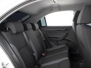 Лифтбек Skoda Rapid 2021 года, 1290000 рублей, Омск