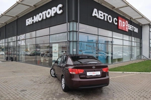 Седан Kia Cerato 2010 года, 780000 рублей, Мирное