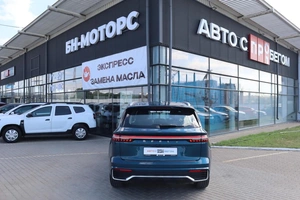Седан Geely Monjaro 2023 года, 3400000 рублей, Мирное