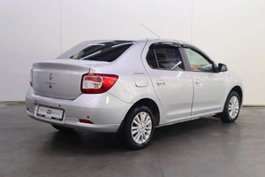 Седан Renault Logan 2014 года, 550000 рублей, Брянск