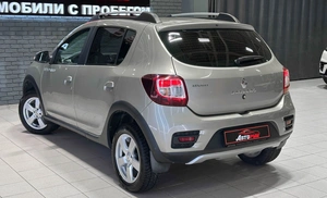 Хетчбэк Renault Sandero Stepway 2017 года, 937000 рублей, Красноярск