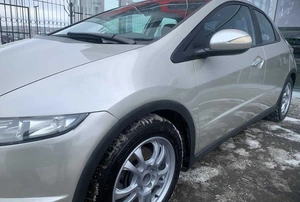 Хетчбэк Honda Civic 2008 года, 570000 рублей, Солонцы