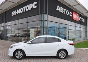 Седан Kia Rio 2019 года, 1550000 рублей, Мирное