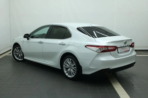 Седан Toyota Camry 2018 года, 2781000 рублей, Красноярск