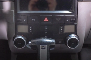 Внедорожник Volkswagen Touareg 2008 года, 1269000 рублей, Томск