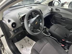 Седан Chevrolet Aveo 2014 года, 499999 рублей, Ачинск