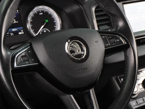 Внедорожник Skoda Karoq 2020 года, 2399000 рублей, Воронеж