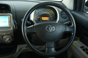 Хетчбэк Toyota Passo 2009 года, 629000 рублей, Омск