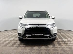 Внедорожник Mitsubishi Outlander 2019 года, 1879900 рублей, Казань