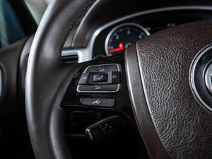 Внедорожник Volkswagen Touareg 2016 года, 3450000 рублей, Волгоград