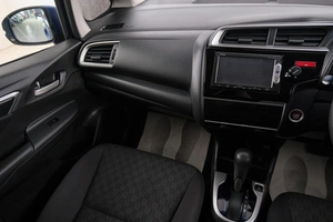 Хетчбэк Honda Fit 2013 года, 1069000 рублей, Красноярск