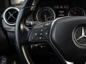 Хетчбэк Mercedes-benz B-класс 2012 года, 1245000 рублей, Краснодар