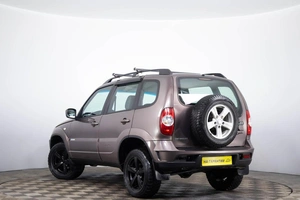 Внедорожник Chevrolet Niva 2015 года, 479000 рублей, Пермь