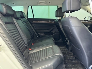 Седан Volkswagen Passat 2015 года, 1648000 рублей, Красноярск