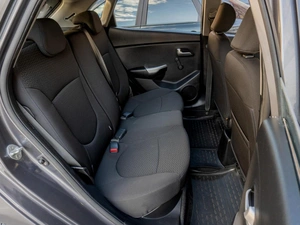 Хетчбэк Kia Rio 2014 года, 949000 рублей, Саратов