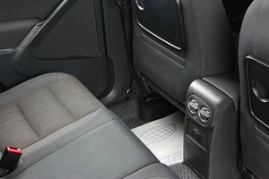 Внедорожник Volkswagen Tiguan 2011 года, 1199000 рублей, Тюмень