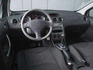 Хетчбэк Peugeot 308 2010 года, 589000 рублей, Ростов-на-Дону
