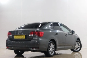 Седан Toyota Avensis 2012 года, 1529000 рублей, Новокузнецк