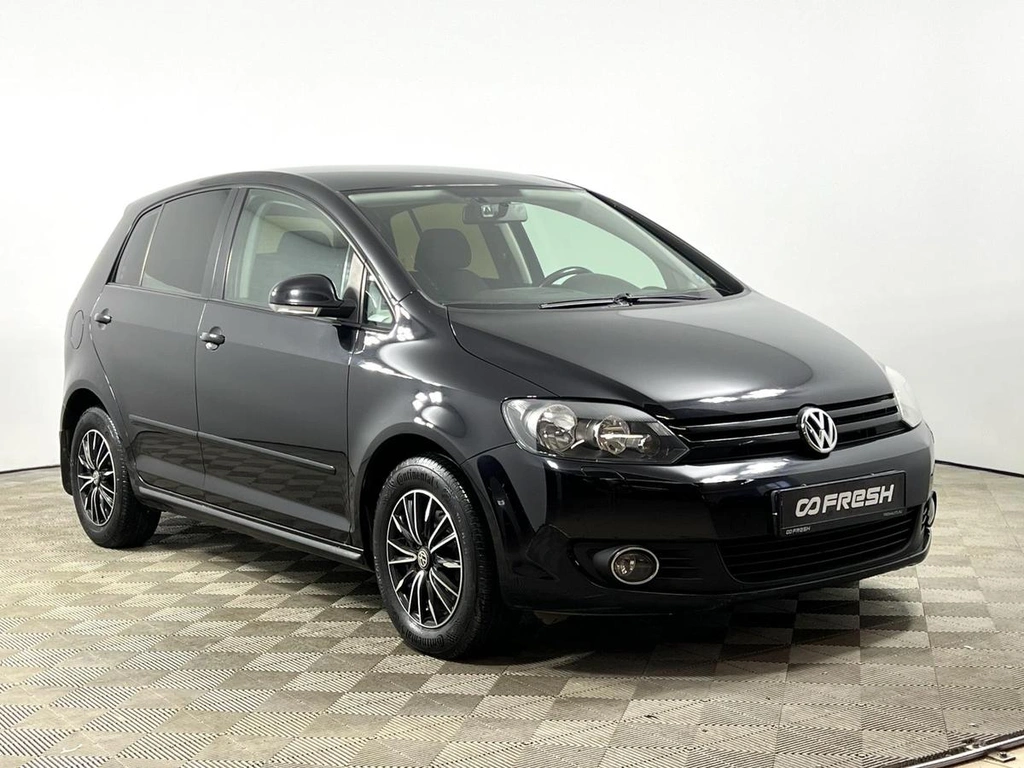 Хетчбэк Volkswagen Golf Plus 2012 года, 769900 рублей, Казань
