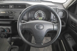 Универсал Toyota Probox 2016 года, 1189000 рублей, Кемерово