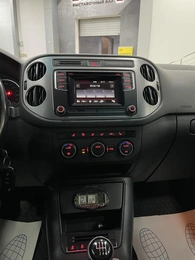 Внедорожник Volkswagen Tiguan 2016 года, 997000 рублей, Солонцы