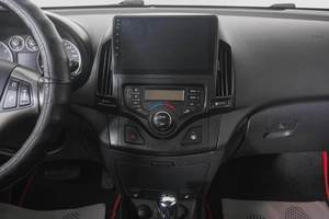 Хетчбэк Hyundai i30 2009 года, 749000 рублей, Кемерово